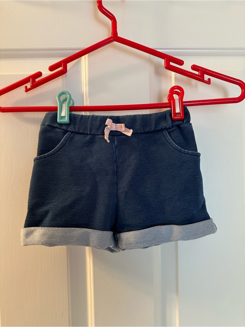Tommy Bahama Navy Knit Shorts, kids size 5/6